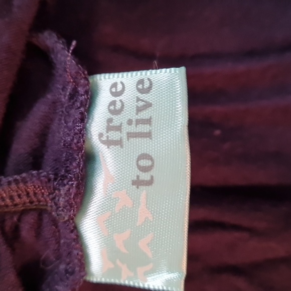 FREE TO LIVE dark blue cardian, prob L, GUC, comfortable, long sleeve, versatile - Picture 4 of 4